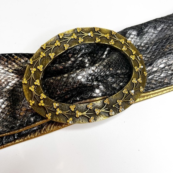 51 : Leather Waist Belt - Picture 1 of 5